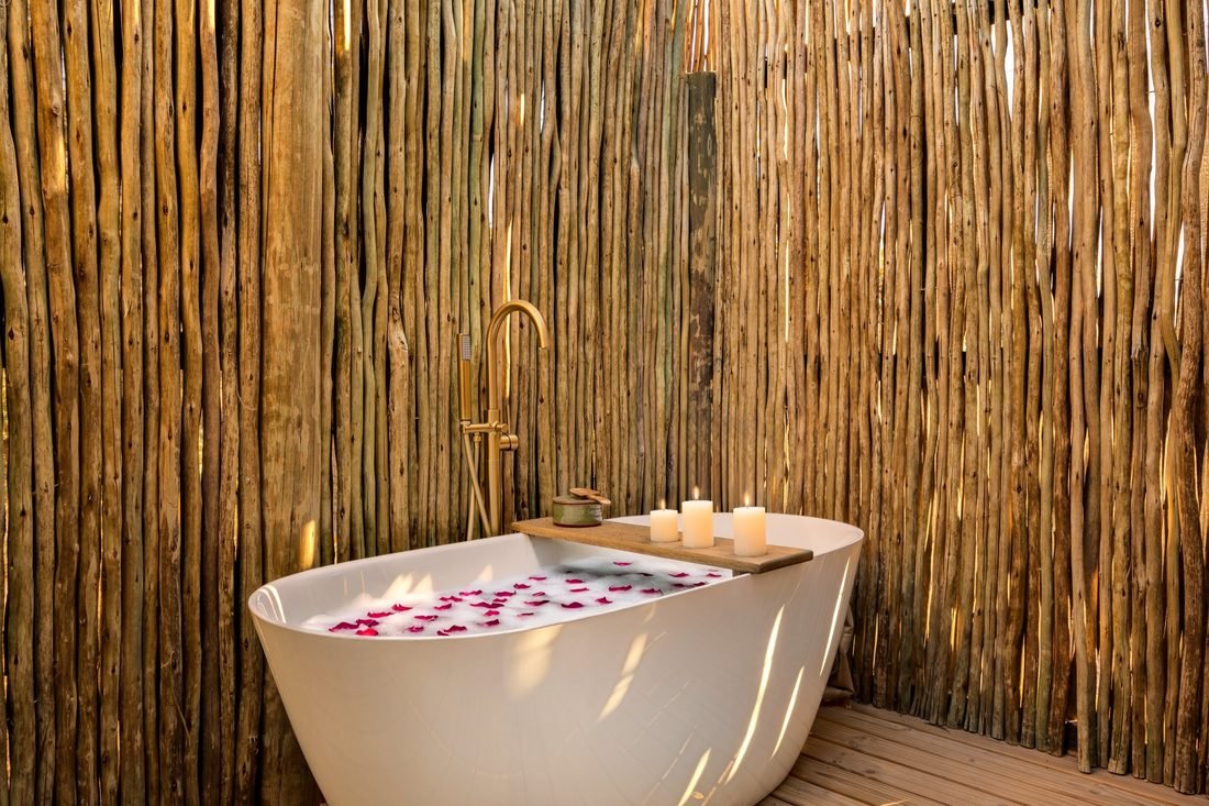 Outdoor bath at Camp Khwai